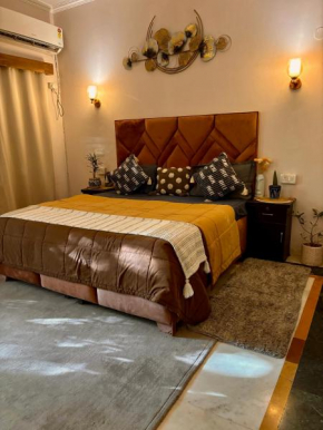 Atharva's Homestay By Goaround Homes - Nehru Enclave Metro, South Delhi